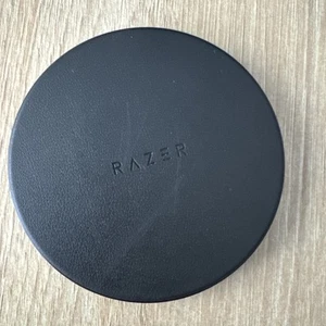 Razer Charging Pad Chroma 10W Fast Wireless Charger USB-C Charging Port - Picture 1 of 2