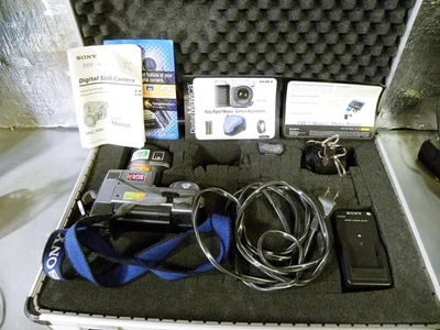 Sony Mavica MVC-FD91 Camera Charger With Diamond Metal Case Parts - Image 1 of 4