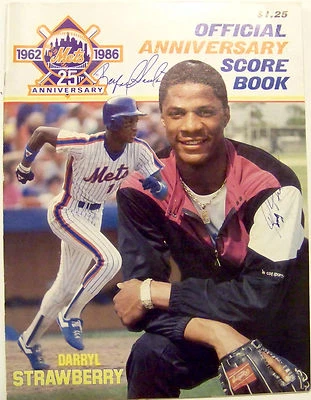autograph NY Mets Shea Stadium 1986 program Strawberry, signed by Rafael Santana - Image 1 of 3