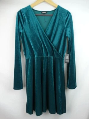 Vestido para mujer Express verde medio manga larga suave pana envolvente terciopelo vestido Foto 1 de 4