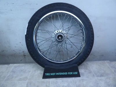 Kawasaki KZ400 K737 1976) llanta delantera cromada 18 pulgadas Foto 1 de 4