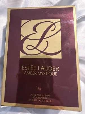 Lote de perfumes usados Estee Lauder, Perry Ellis, Usher, Coco Chanel, Avon y más Foto 1 de 4