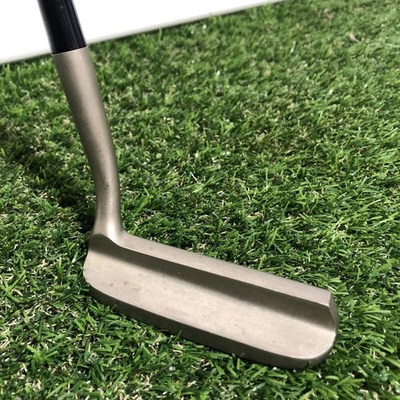 Used Vintage L-Shaped Putter Powerbilt P802 - Image 1 of 4