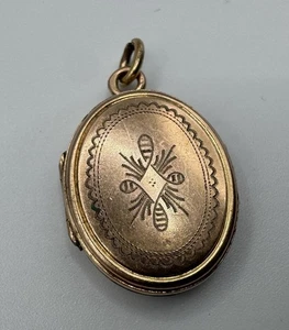 Pendentif ancien Porte photo - Plaqué Or - Picture 1 of 4