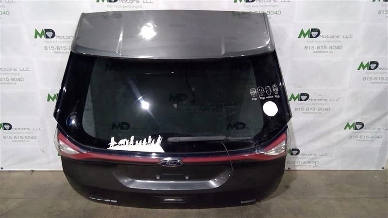 Ford Edge 2016 maletero escotilla puerta trasera cubierta negra Foto 1 de 4