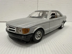 MERCEDES-BENZ 500 SEC / SILVER BBURAGO 1:26 SCALE DIECAST #1924 - Picture 1 of 5