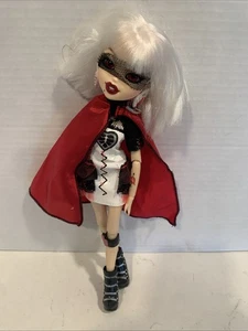 JADE J'ADORE from the BRATZILLAZ GLAM GETS WICKED LINE - 2012 - Picture 1 of 8