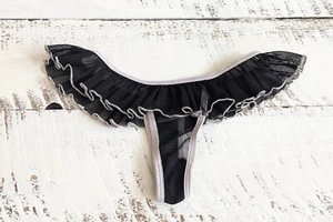 Dreamgirl Lingerie Size S Vntg Y2K Black & Pale Pink Mesh Ruffled Flutter Thong - Picture 1 of 5