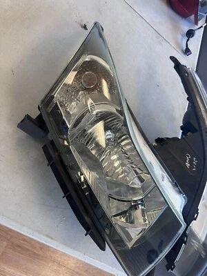 11-15 Chevy Cruze Driver side  Direct Fit OEM Headlight Front Signal Lamp - Image 1 of 4