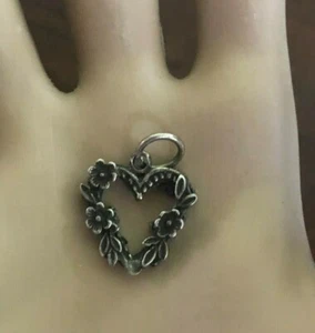 Estate Find, .925, Rare Open Heart With 3D Flowers Charm/Pendant - Picture 1 of 12