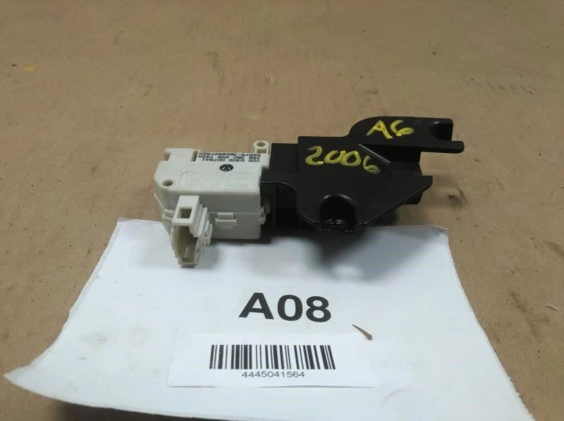 Audi A6 3.2 Quattro 2006 guantera actuador de liberación motor OEM+ Foto 1 de 4