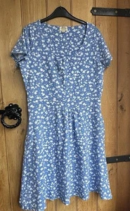 Mountain Warehouse Jersey Dress Size 16 Blue Floral Print Short Sleeve Stretch - Picture 1 of 12
