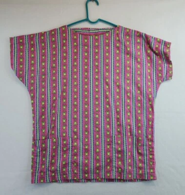 Pink All Over Frog Graphics Womens Scrub Top Size XL - Image 1 of 4