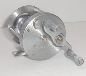 Vintage Sport King Baitcasting Reel - Montgomery Wards - Model 22 - Picture 1 of 17