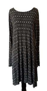 OLD NAVY JERSEY KNIT DRESS BLACK & WHITE GEOMETRIC PRINT LONG SLEEVE STRETCH MED - Picture 1 of 14