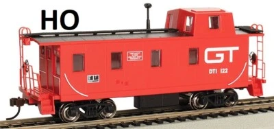 HO Scale - Offset Cupola Caboose, "Grand Trunk #122" - BAC-14004 - Image 1 of 2
