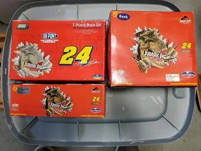 JEFF GORDON JURASSIC PARK LOT 1997 1/16 GAS PUMP BANK, PIT WAGON & 7pc Train Set - Image 1 of 4