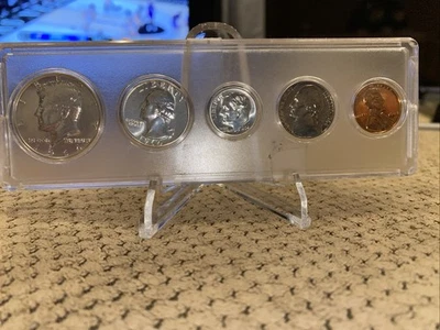 1964-P United States 5 Coin Set In Whitman Case Silver. UNC Condition. Stunning  - Image 1 of 4