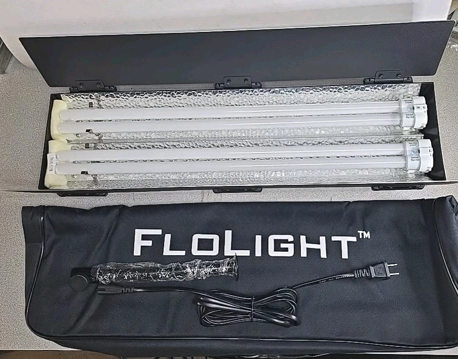 FloLight FL-110HM Fluorescent Video Studio Light with Bulbs Photography Light  - Image 1 of 4