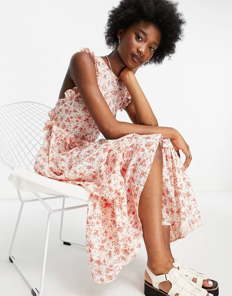 Vestido midi con corpiño fruncido en capas rojo estampado floral Ditsy AU10 d... - Imagen 1 de 4