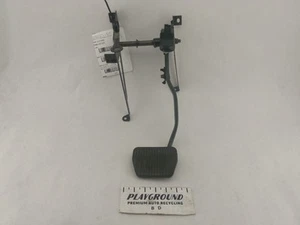 VOLVO V70 XC Brake Pedal With Mounting Bracket 98 99 00 1998 1999 2000 - Picture 1 of 7