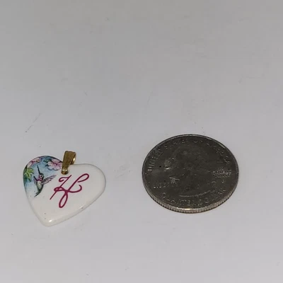 Colgante de fianza de metal de porcelana cocida al horno en forma de corazón “H” ~ Colgante SOLO  Foto 1 de 3