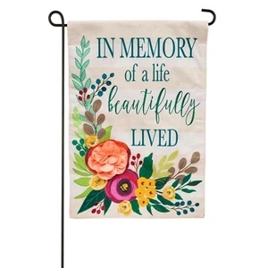 In Memory of a Life Beautifully Lived 14B9485 BURLAP Garden Flag 12.5” x 18” - Picture 1 of 3
