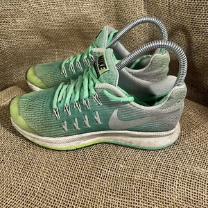Nike Zoom Pegasus 33 Size Boys Kids Youth 4 Green Runnning Sneaker Damage Read - Picture 1 of 11