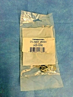 Llave de cilindro Thermodyne con cadena de 12", 1420-0280. Foto 1 de 4