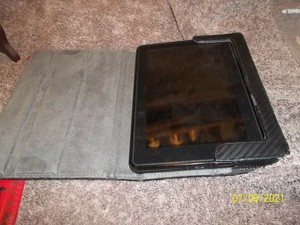 Amazon Kindle Fire 7 Inch  Black With Case No Cord
