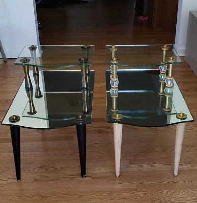 PAR DE MESAS AUXILIARES VINTAGE DE VIDRIO HOLLYWOOD REGENCY Foto 1 de 4