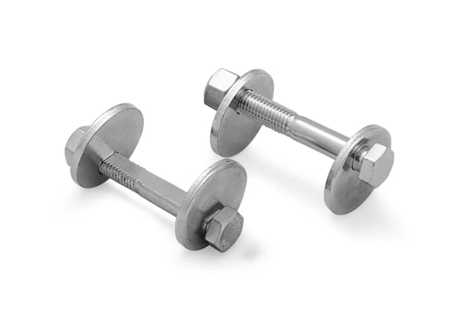 SuperPro Camber 螺栓套件 - 适合斯巴鲁后 LCA — 第 1/1 张图片