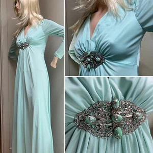 Vtg Long Dress Pale Green Maxi Silky Nylon Fabric 70s Medallion Disco SMALL - Picture 1 of 11