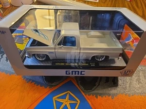 M2 Machine 1:24 Scale 76 GMC Sierra Grande Custom Firebird Squarebody Truck GM - Picture 1 of 11