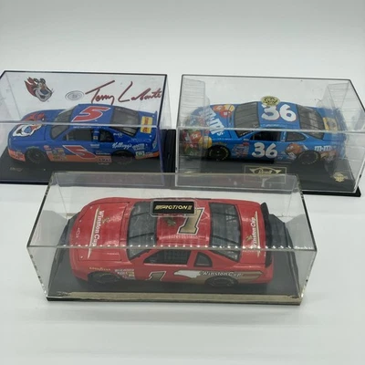 Lote de 3 Coches Diecast NASCAR 1:24 - Acción/Revell Irvan Labonte Foto 1 de 4