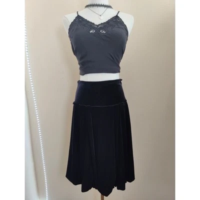 Falda BCBG Maxazria para mujer XS negra de terciopelo forrada con dobladillo burbuja  Foto 1 de 4