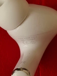 Genuine Apple AirPods Pro A2698  Right Ear Side Only - Picture 1 of 5