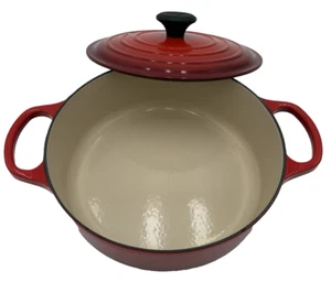Le Creuset Signature Cast Iron Dutch Oven 4.5 Quart Cherry Red/ Lid #24 NEW - Picture 1 of 12