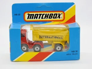 MATCHBOX LESNEY 1983 HTF MB30 ARTIC TRUCK MINT IN UNOPENED M TYPE BLUE BOX - Picture 1 of 5