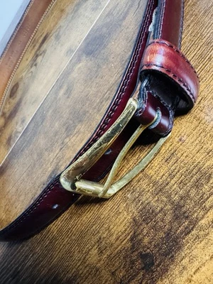 Cinturón Cole Haan Cuero Borgoña 38/95 Tono Plata Hebilla Hecho en EE. UU. Foto 1 de 4