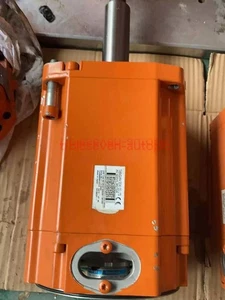 1 PIEZA USADO ABB AC SERVOMOTOR 3HAC020208-001 - Imagen 1 de 2