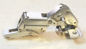 Salice 165º Full Overlay Self-Closing Hinge (2XF/200 Series/Rapido) - Picture 1 of 5