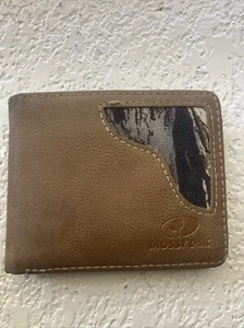 MOSSY OAK WALLET Brown w/ Camo Bi-Fold - Picture 1 of 4