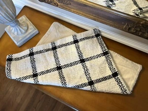 Pottery Barn Ashlynn Windowpane Plaid Pillow Cover 24”x24” PRE-OWNED READ - Picture 1 of 8