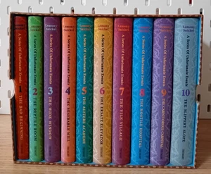 A Series of Unfortunate Events, Books 1-10 by Snicket, Lemony Book The Cheap - Picture 1 of 24