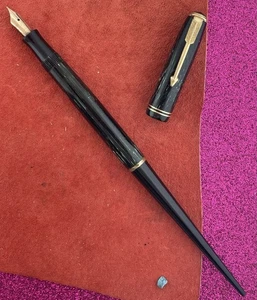 Parker Shadow Wave Vacumatic Desk Fountain Pen w Taper & Cap ~ Fine Nib ~ Nice! - Picture 1 of 6