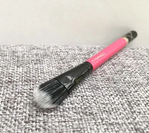 1x MAC Nutcracker Sweet 287SE Duo Fibre Eye Shader Brush, Travel Size, Brand New - Picture 1 of 4