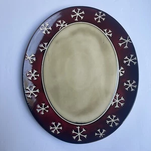 Pier 1 Snowflake Oval Platter , Christmas, Holidays, Measures 14"x11.5" - Picture 1 of 9