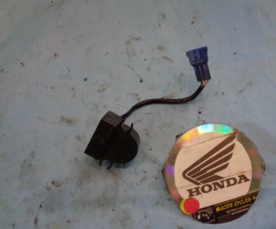 Honda ST 1300 2004 punta sobre banco ángulo sensor de choque Foto 1 de 4