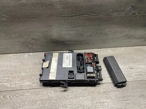 OEM FORD MUSTANG 2005-2006 INTERIOR UNDER DASH RELAY FUSE BOX BCM BODY MODULE - Picture 1 of 5